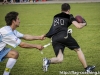 Holding_4
