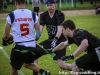 Holding_5